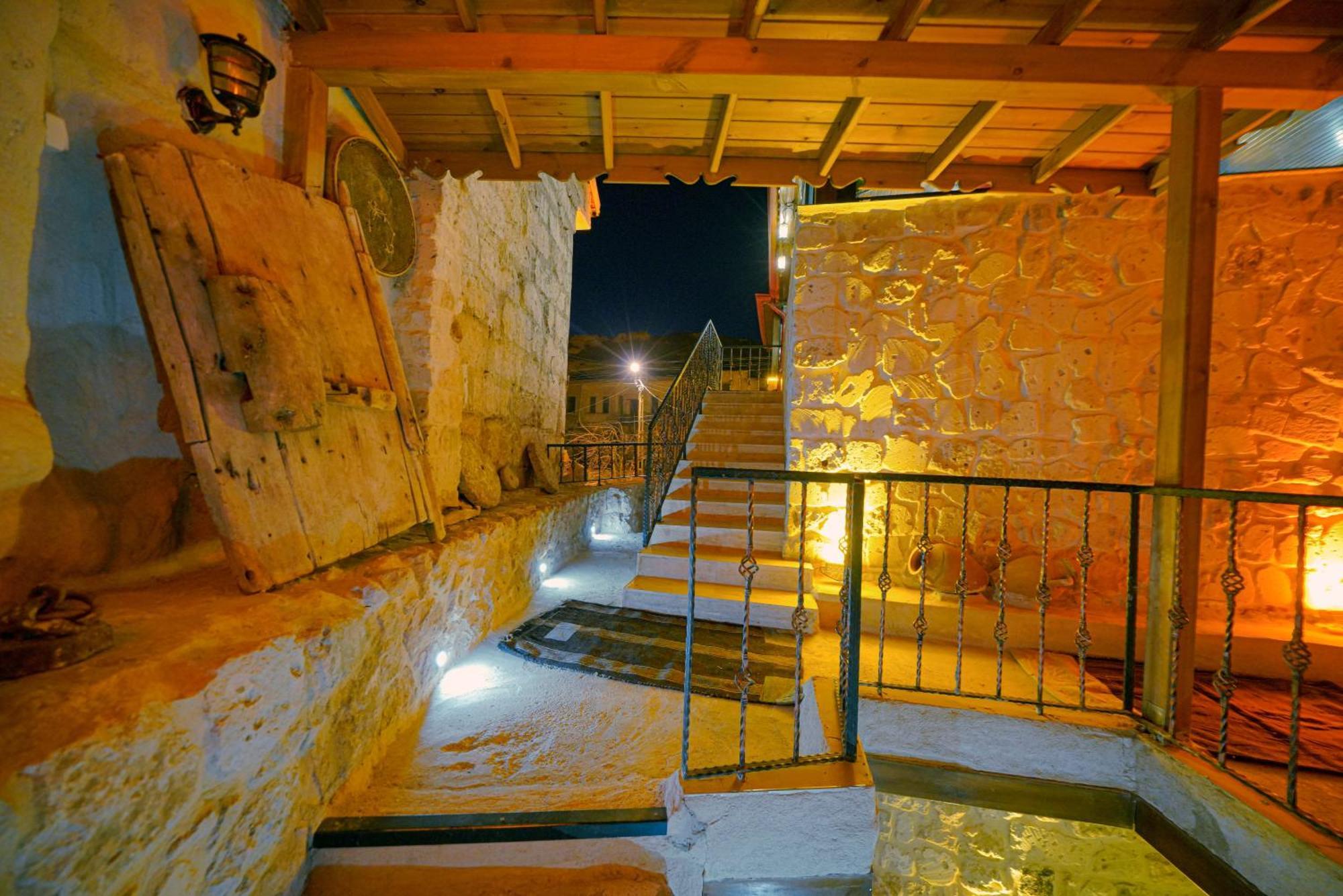 Babili Cappadocia Cave Hotel Nevşehir Bagian luar foto